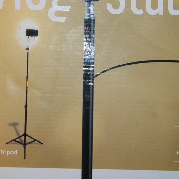 Canon Rebel T3 Camera w/ 2x Lens + Focal Tripod + Ring Light = 74-300mm Lens - Picture 4 of 12